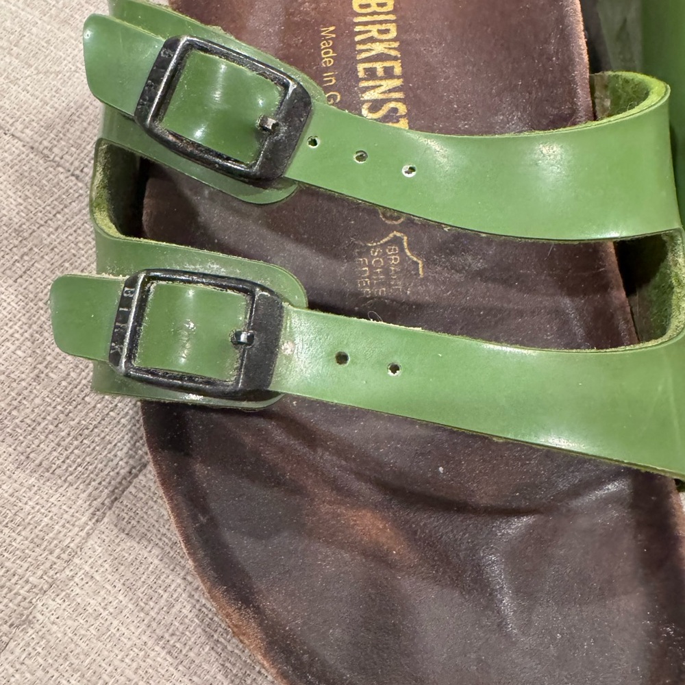 Birkenstock Double-Buckle Sandals in patent leather Olive size 38 245 - Picture 2 of 10